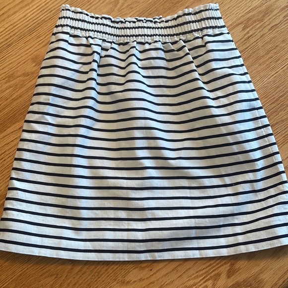 J. Crew Dresses & Skirts - J Crew Linen Cotton White with Navy stripe skirt.